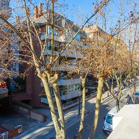 Apartment Elegant And Peaceful Retreat - Palauet Tres Torres - 1